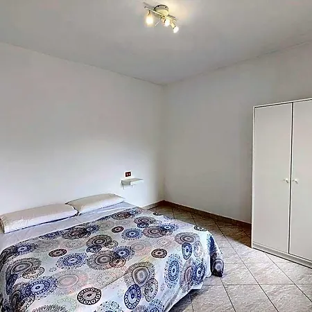 Fontana House 3*